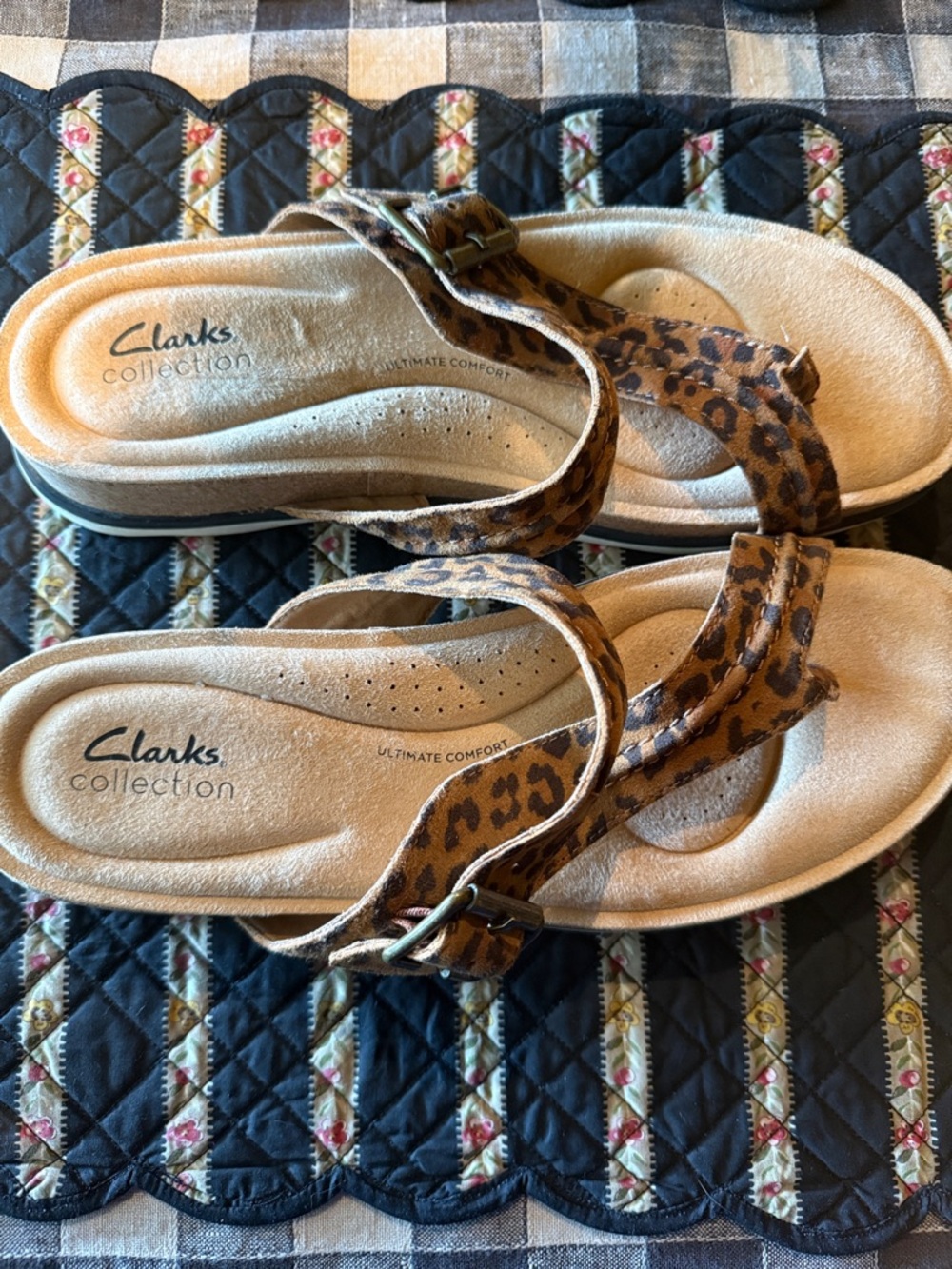 Clarks Collection Brynn Madi Leopard Leather Ultimate Comfort Sandals size 10 - Picture 3 of 6
